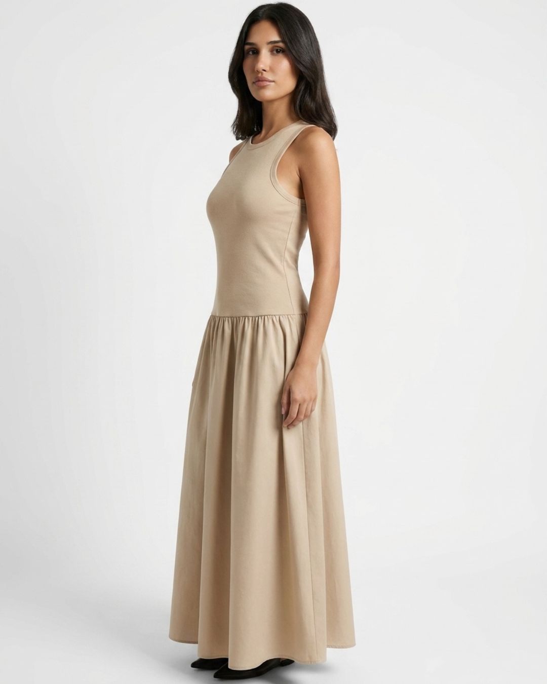 Sloane Minimal Flow Maxi Dress
