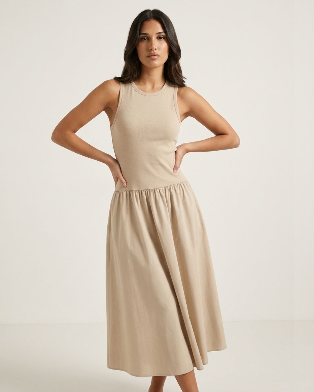 Sloane Minimal Flow Maxi Dress