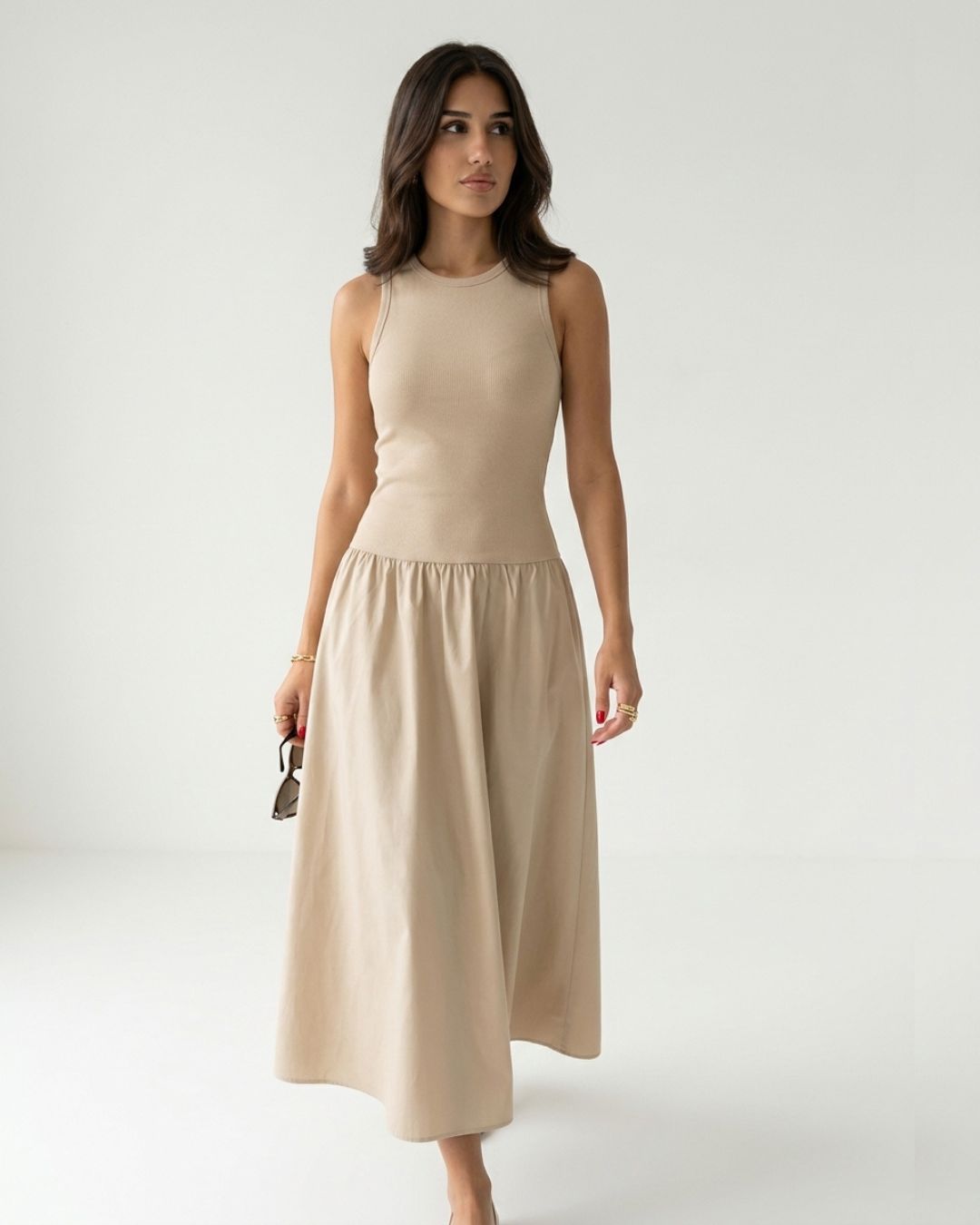 Sloane Minimal Flow Maxi Dress