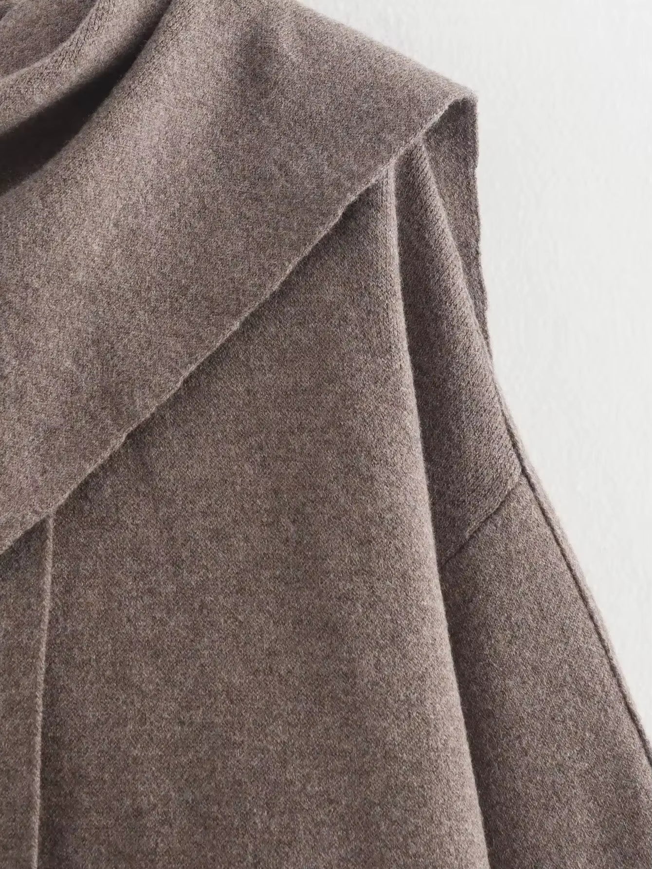 Stockholm Sculpt Scarf Coat