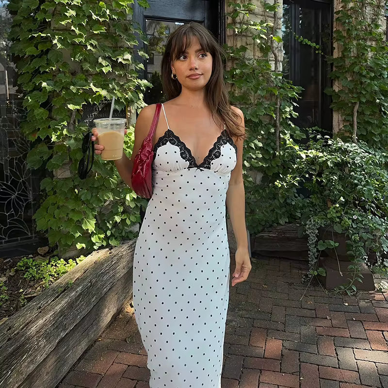 Élodie Lace Backless Gown